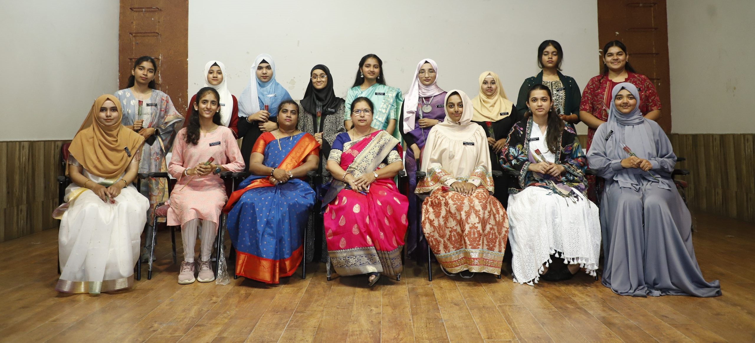Dr.Anita-Belapurkar-Dean-Principal-H.G.M.Azam-College-of-Education-Asst-.Prof_.-Dipali-Mehakarkar-G.M.C.-Chairperson-with-G.M.C.-Members-scaled-1 (3)